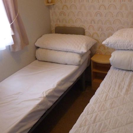L&G Family Holidays 6 Berth Coral Beach Laura Familys Only And Lead Person Must Be Over 30 Ingoldmells Buitenkant foto