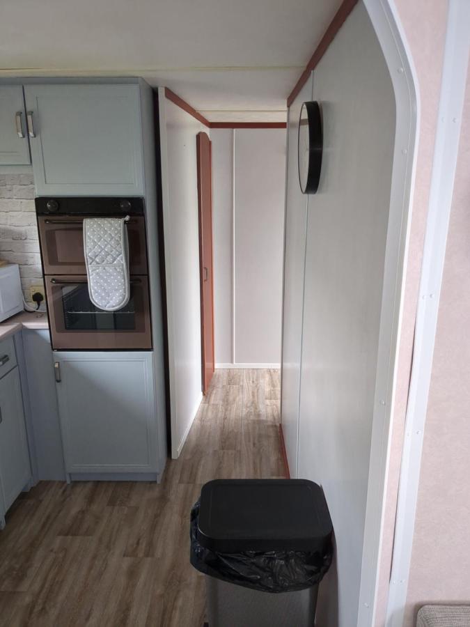 L&G Family Holidays 6 Berth Coral Beach Laura Familys Only And Lead Person Must Be Over 30 Ingoldmells Buitenkant foto