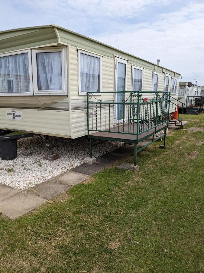 L&G Family Holidays 6 Berth Coral Beach Laura Familys Only And Lead Person Must Be Over 30 Ingoldmells Buitenkant foto