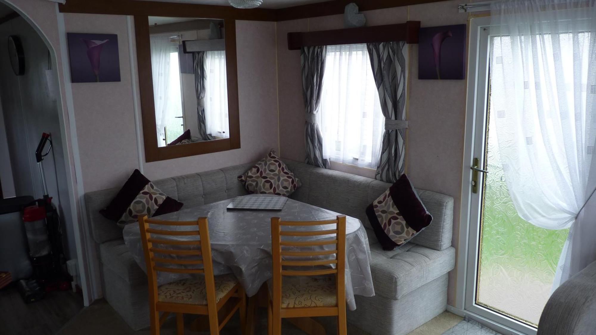 L&G Family Holidays 6 Berth Coral Beach Laura Familys Only And Lead Person Must Be Over 30 Ingoldmells Buitenkant foto