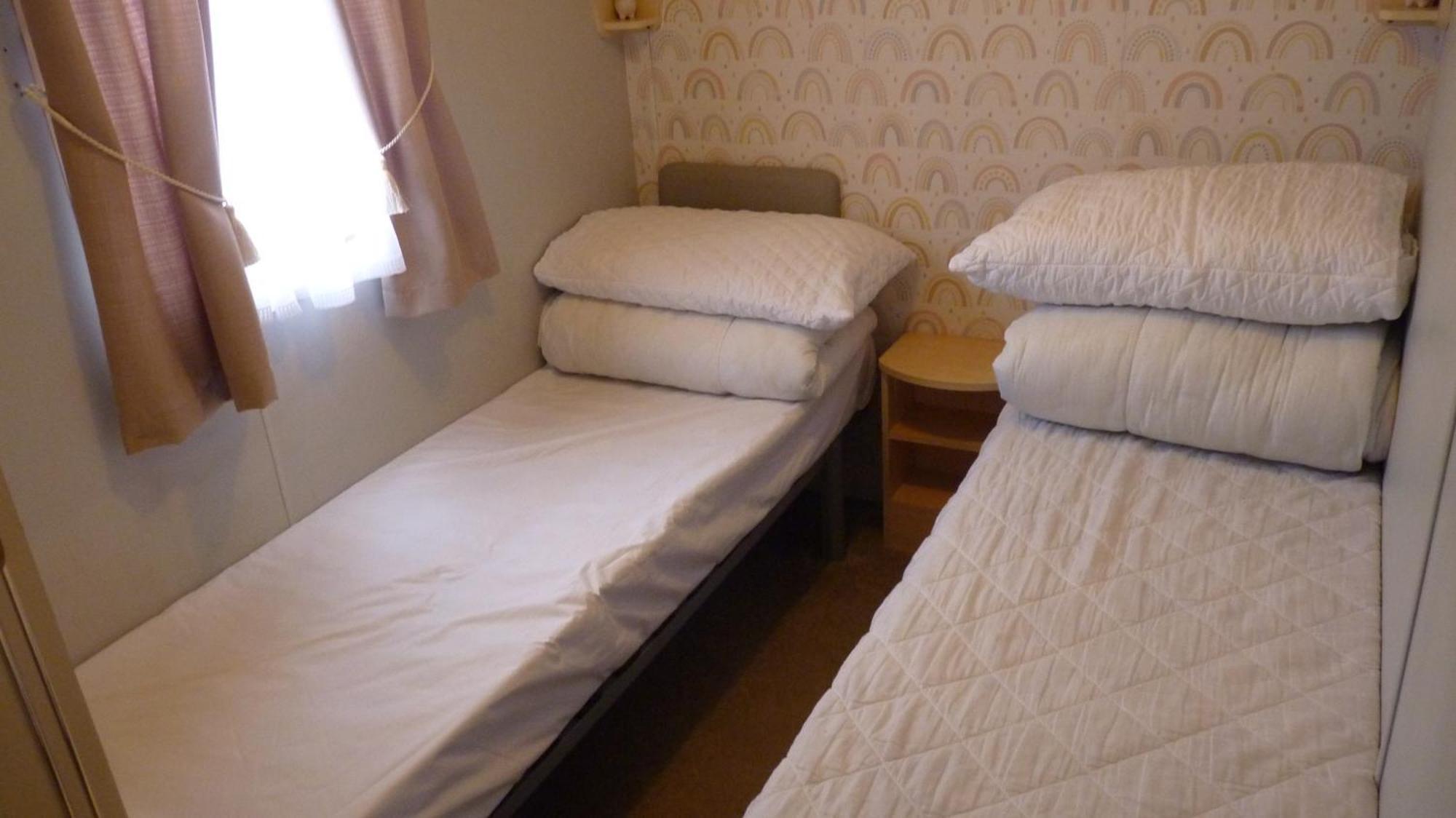 L&G Family Holidays 6 Berth Coral Beach Laura Familys Only And Lead Person Must Be Over 30 Ingoldmells Buitenkant foto